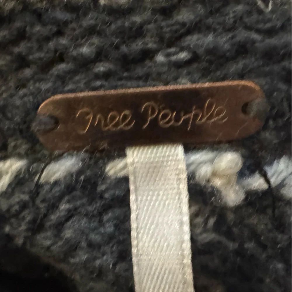 Free People Chunky Knit Embellished Cowl Neck Sweater – Size M - Picture 9 of 9